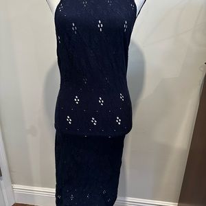 Midi dress with an open back